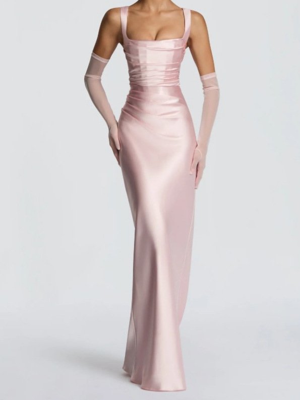 7bf33132-4145-45ac-942c-df104495e1d7.jpg Elegant Halter Neck Fishtail Evening Gown - Image 1